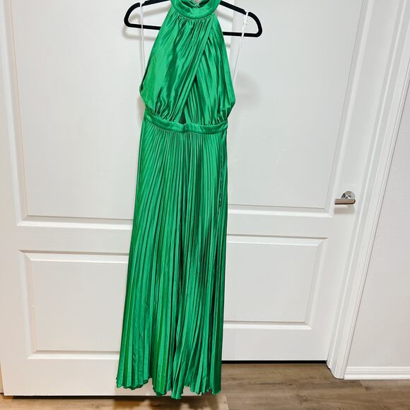 L'IDÉE Renaissance Halter Satin A-Line Gown Size 8 - Picture 5 of 8